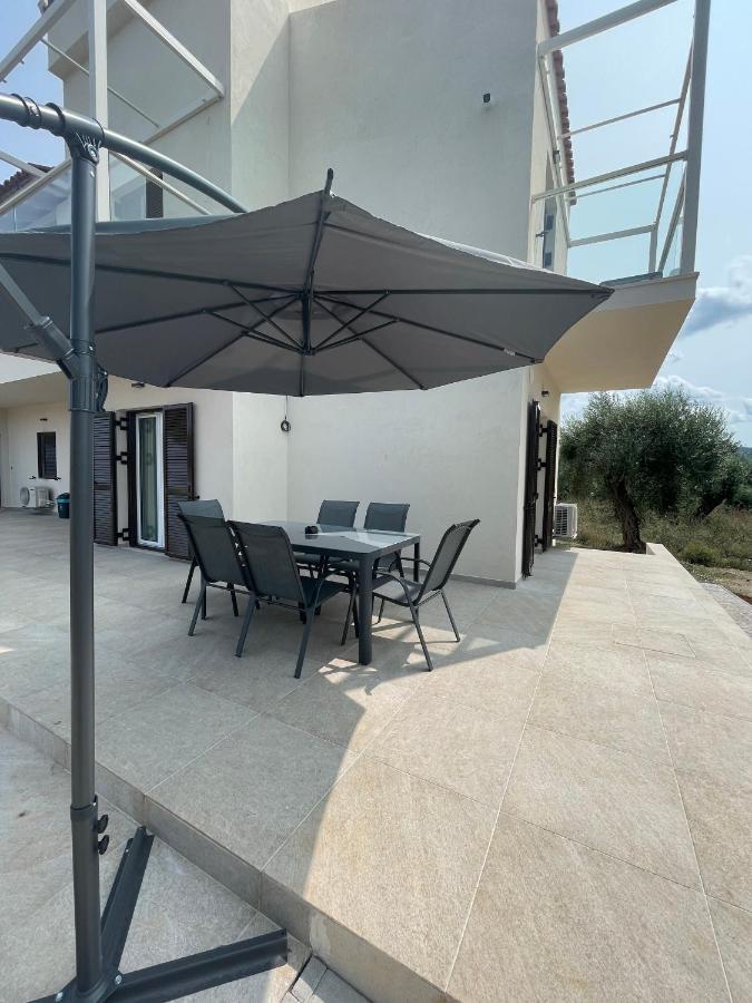 Villa Rodelia 1 Roda  Exterior photo