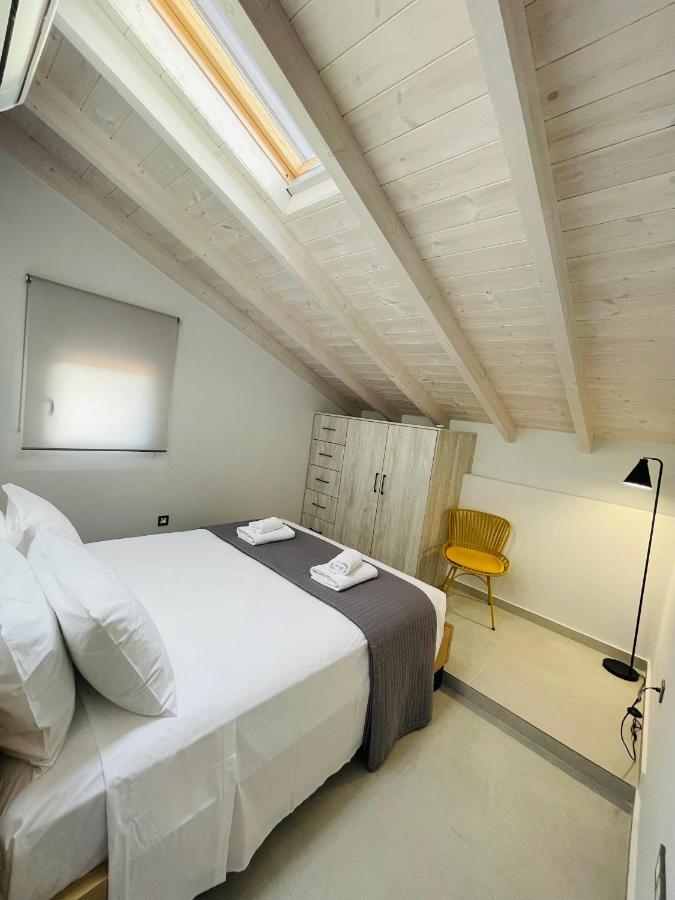 Villa Rodelia 1 Roda  Exterior photo