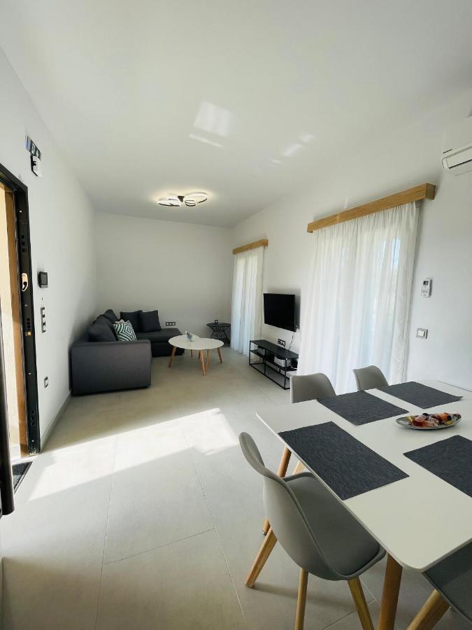Villa Rodelia 1 Roda  Exterior photo