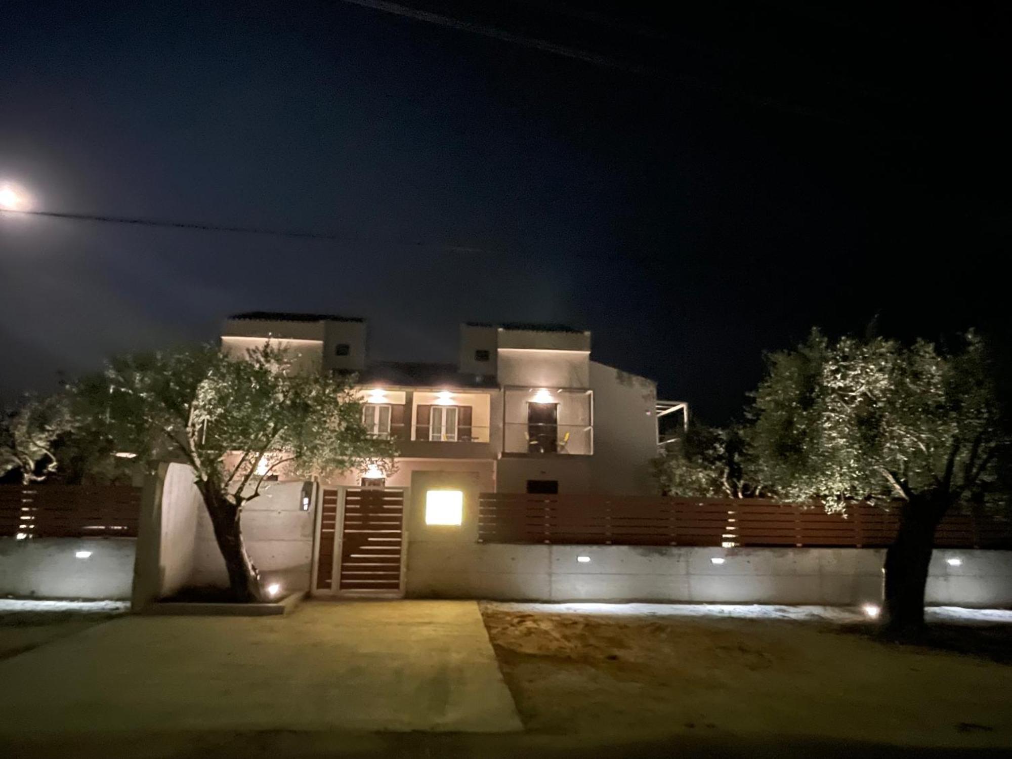 Villa Rodelia 1 Roda  Exterior photo