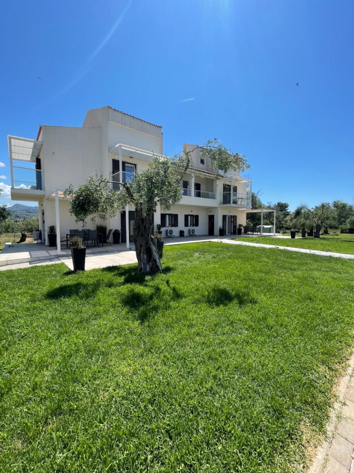 Villa Rodelia 1 Roda  Exterior photo